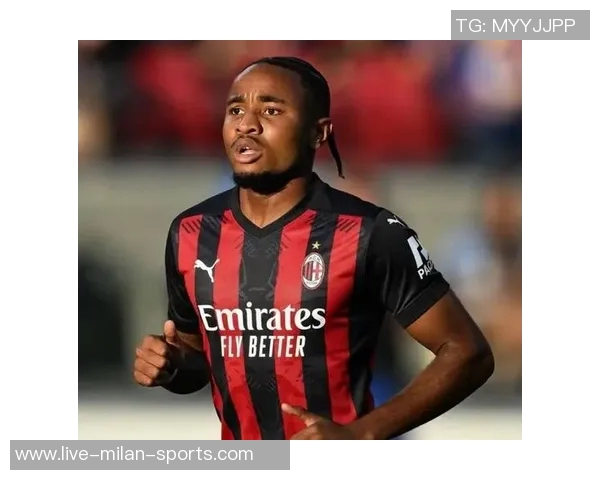 恩昆库5分钟内梅开二度意甲官方为其创意P图引发热议